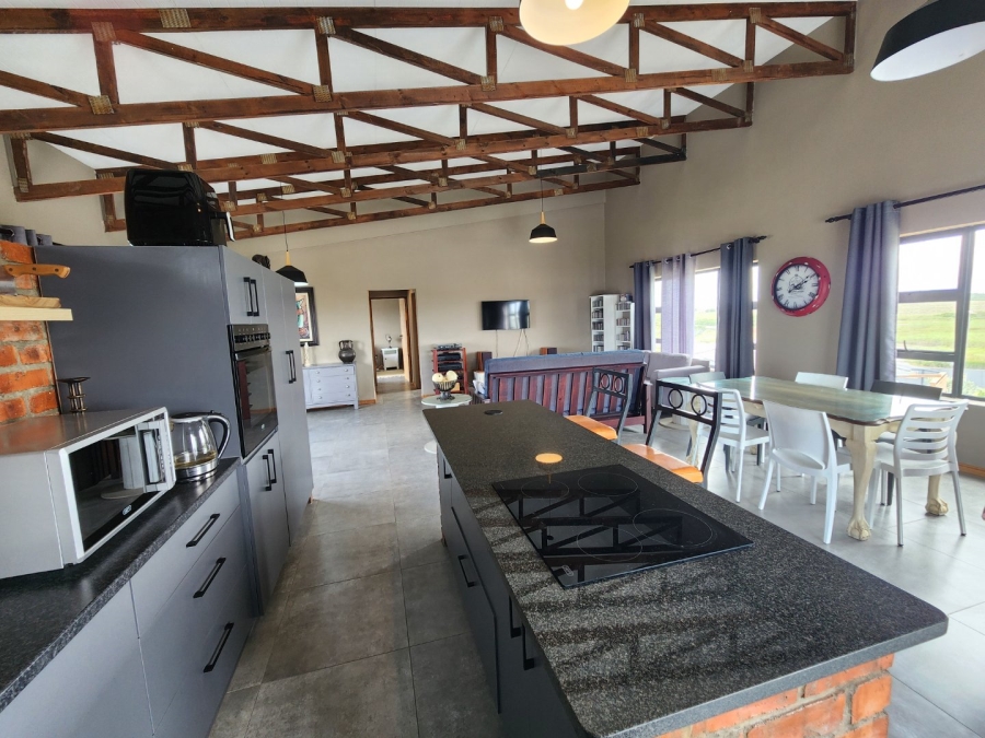 3 Bedroom Property for Sale in Paradise Beach Eastern Cape